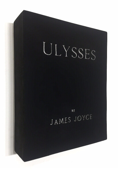 Meet in the Place Where There is No Darkness. Courtesy of Eleanor Harwood Gallery