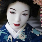 The Love Doll/Day 32 (Blue Geisha Close-up), 2011, Fuji Matte print, 76.2 x 101.6 cm, ed.5
©Laurie Simmons