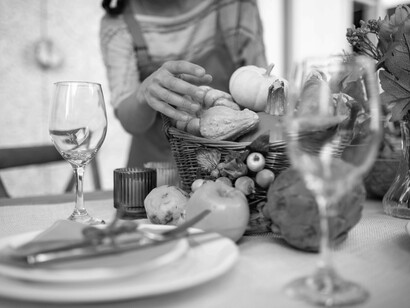 Planear un menú y seleccionar los ingredientes adecuados reflejan dedicación y cuidado hacia los comensales