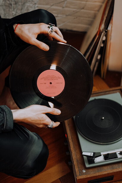 Vinyls. La musique peut avoir des effets thérapeutiques sur les troubles du sommeil