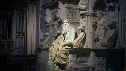 La storia travagliata del Mosè di Michelangelo: dalle vicissitudini con il papa alle sfide artistiche