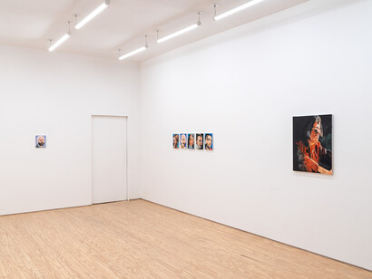 Aaron Michael Skolnick, The entertainer, exhibition view. Courtesy of March Gallery