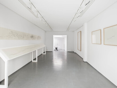 Lee Ufan. Courtesy of Cahiers d'Art