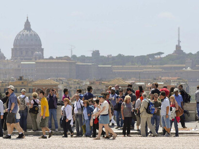 Gruppi di turisti a Roma