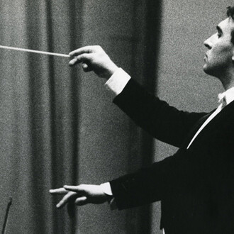 Lisetta Carmi, Claudio Abbado, Genova, 1963,© Lisetta Carmi, courtesy Martini & Ronchetti