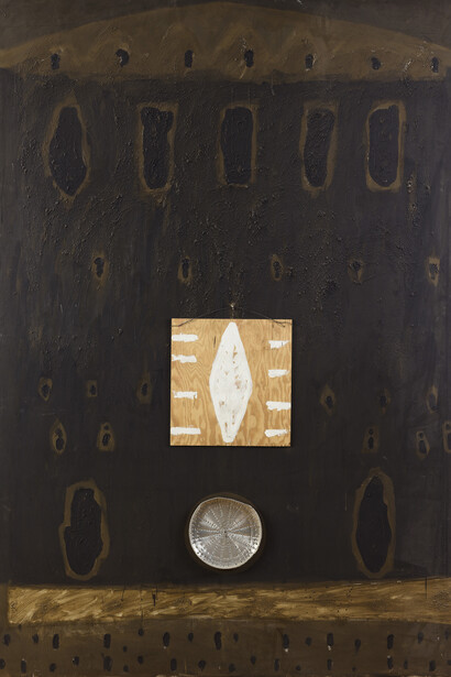 Ouattara Watts, Divination, 1990, mixed media on canvas, 160 x 180 cm, Courtesy Galerie Boulakia