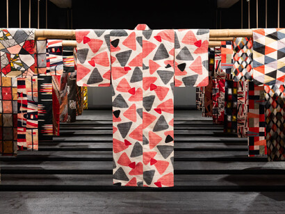 Powerful patterns, exhibition view. Courtesy of Museum für angewandte Kunst