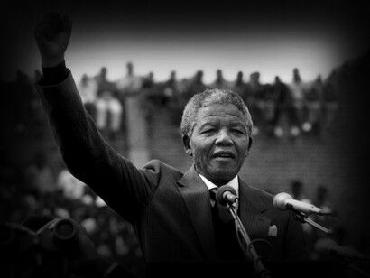 Nelson Mandela, ganador de las primeras elecciones democráticas en Sudáfrica luego del apartheid, 24 de enero de 1994