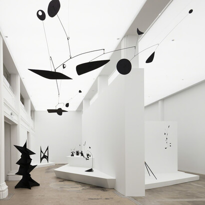 Calder: Nonspace. Courtesy of Hauser & Wirth