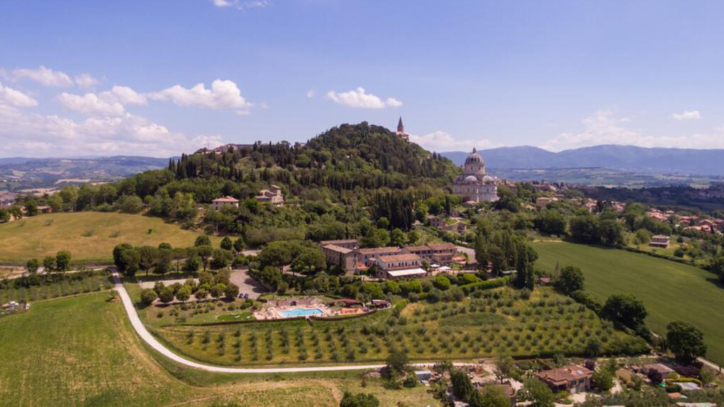 Panoramic view on the Hotel Bramante, where Todi-week will be held