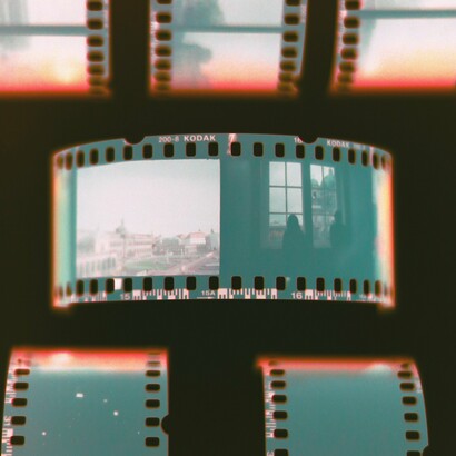 In the shadows of a darkroom, film is nurtured—just as forbidden stories were kept alive during Argentina’s censorship era