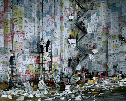 Wang Qingsong, Competition, 2004, 170x300cm © Wang Qingsong