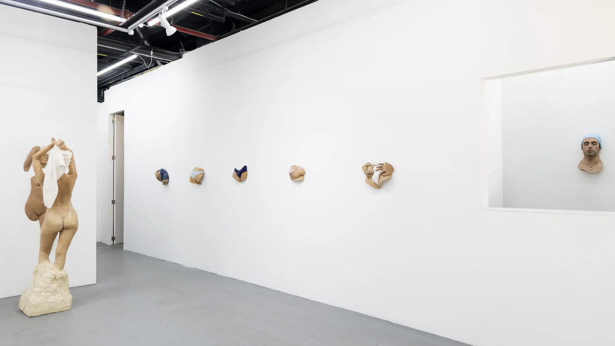 Carole Feuerman, I am mine, without permission, exhibition view. Courtesy of Ethan Cohen Gallery