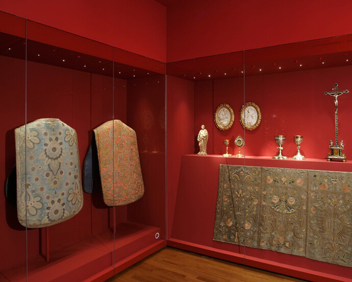 From Antiquity to Historism, exhibition view. Courtesy of Grassi Museum