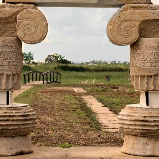 Colonne dell'antica Metapontion, presso il complesso archeologico Metaponto, Italia