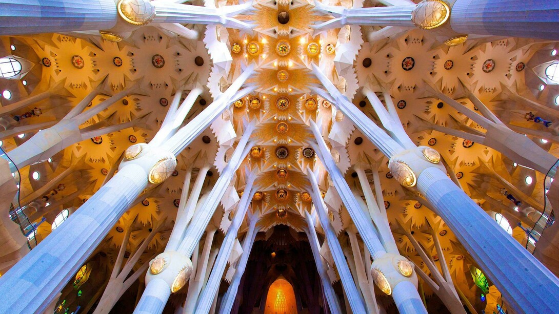 Barcelona. El interior de la Sagrada Familia