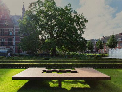 Mesa de Omar Khayyâm III (1983)