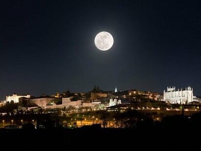 Luna llena sobre Toledo