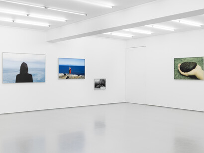 Daniel Blaufuks, (Ainda) à espera de Godot, vista da exposição. Cortesia da Galeria Vera Cortês