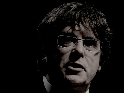 La política española sigue viviendo, mal que le pase, bajo la alargada sombra de Carles Puigdemont