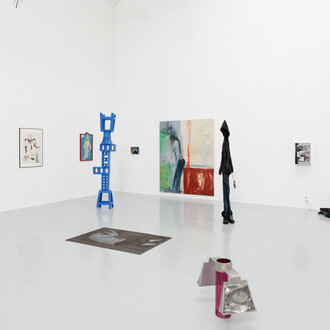 Various artists, An incomplete survey on portraiture vol. 1, exhibition view. Courtesy of Galerie Hussenot