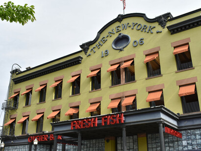 El Hotel Nueva York (1906) en Salt Lake City fue diseñado por R.K.A. Kletting y está incluido en el Registro Nacional de Lugares Históricos