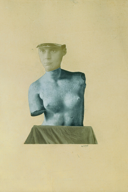 Johannes Baargeld. Typische Vertikalklitterung als Darstellung des Dada Baargeld, 1920. Photomontage with brown-toned, gelatine silver prints and halftone print with retouches on yellow-toned heavy paper, 37.1 x 31 cm. Kunsthaus Zürich
