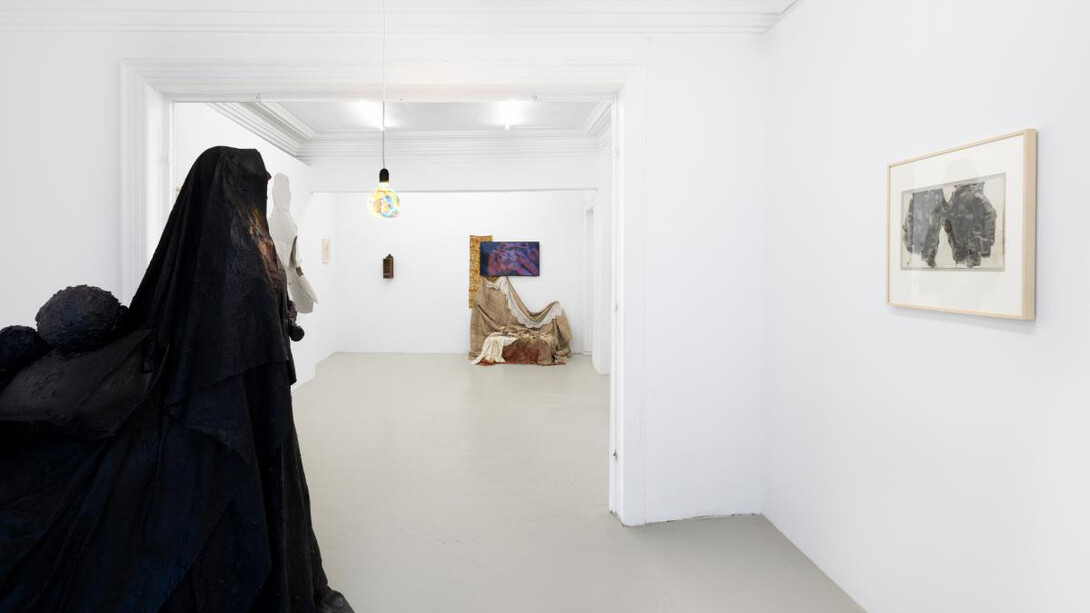 Various artists, Steaua. Young and innocent days, exhibition view. Courtesy of Ivan Gallery