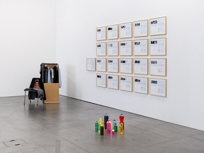 Verschiedene künstler:innen, Accumulation. Über ansammeln, wachstum und überfluss,
erste sequenz, ausstellungsansicht. Mit freundlicher genehmigung des Migros Museum