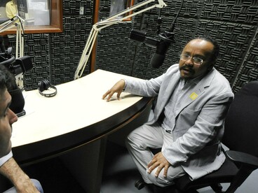 Em diálogo com a imprensa, Chico César expõe o pensamento por trás de sua trajetória. A entrevista amplia o que suas músicas já anunciam: arte também é posicionamento. Foto: Geraldo Magela da agência Senado