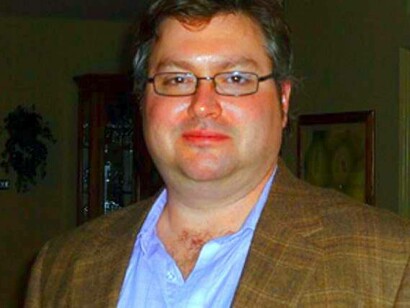 Alex Revzan is a museum consultant and freelance historian