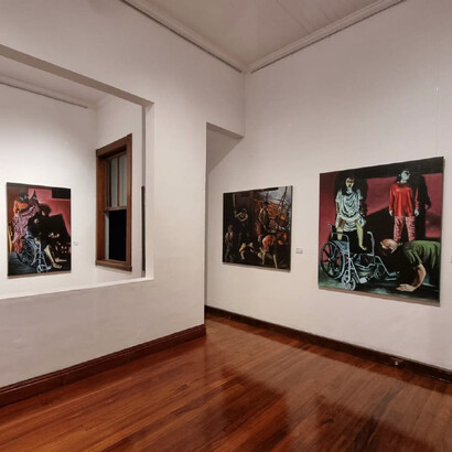 La mirada autorreferencial tiñe de emociones el pensamiento crítico, sea quien fuere el artista