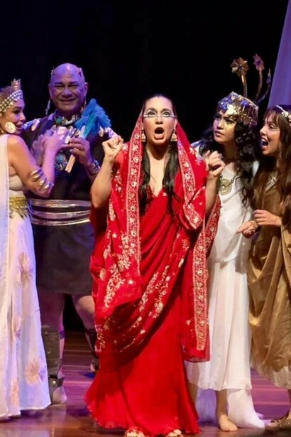 Theatre view, Lisístrata vuelve arrecha. Courtesy of Asociación Cultural Humboldt 