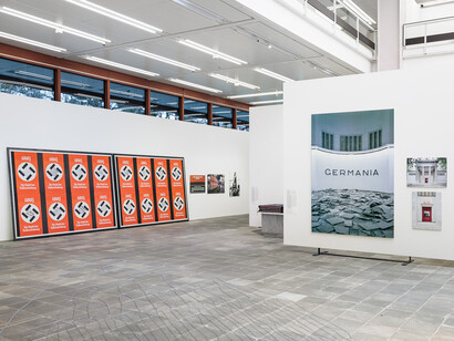 Hans Haacke, Retrospective, exhibition view. Courtesy of Lower Belvedere