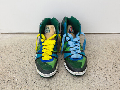 John Olson,
Untitled, 2013,
Acrylic paint on used athletic shoes,
15.24 x 30.48 x 12.7 cm
(in. 6 x12 x5 )