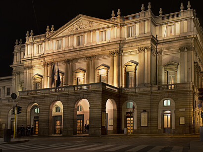 Teatro alla Scala, esterno