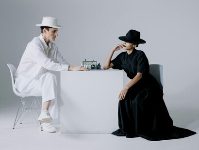 Su evolución lo llevó a Persia como “shatranj” y luego al mundo árabe, antes de expandirse por Europa durante la Edad Media