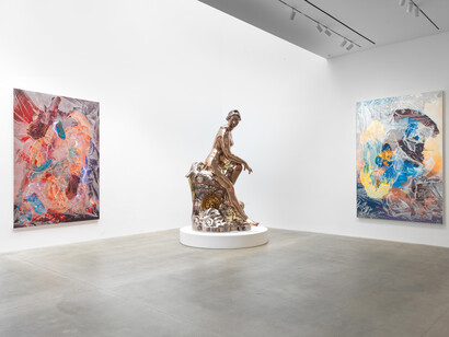 Jeff Koons, Porcelain series, exhibition view. Courtesy of Gagosian
