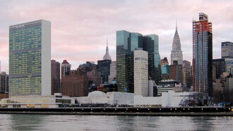 Siège des Nations Unies à New York, vue depuis Roosevelt Island