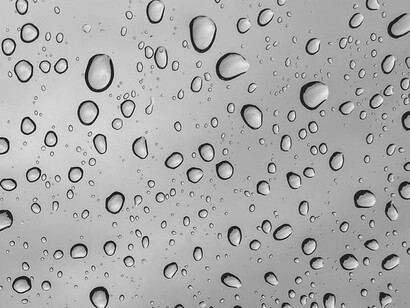 L’interpunzione usata come una sassaiola