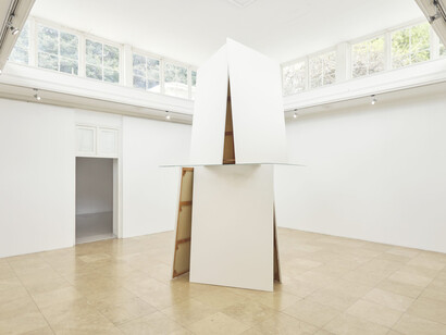 Not Vital, ¿Qué hace el viento cuando no sopla? Vista de exhibición. Cortesía de proyectoamil