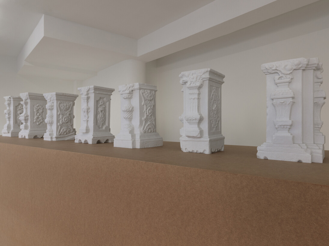 Oliver Laric, Yuanmingyuan 3D, 2014, 7 3D-printed polyamide columns, Dimensions variable, Installation view at Entrée, Bergen, Norway. Photo: Bent René Synnevåg. Image courtesy of the artist and Tanya Leighton Gallery, Berlin
