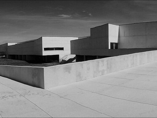 O Museu Nadir Afonso, desenhado por Álvaro Siza, foi inaugurado em 2016