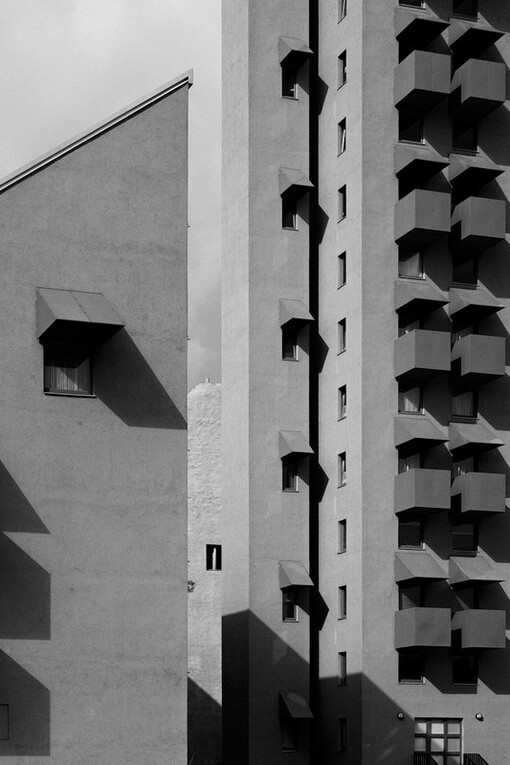 Hélène Binet, John Hejduk, Housing, Berlin, 1988 © Hélène Binet