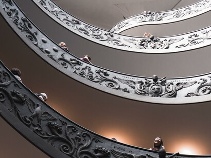 Customers have my personal phone number and when they call because they have a doubt or a problem to solve, I answer