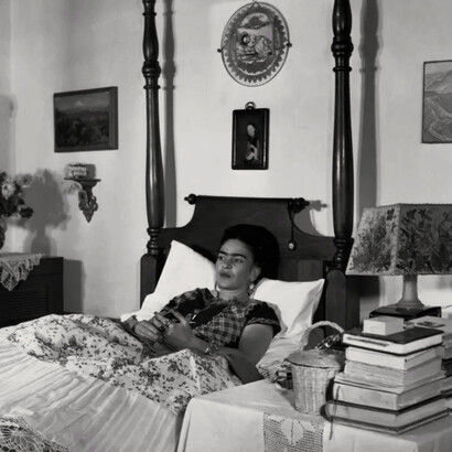 Apesar das dificuldades, Frida Kahlo e Diego Rivera compartilharam uma parceria artística e emocional única, com Frida encontrando inspiração e apoio em Diego