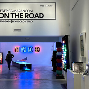 Federica Marangoni, On the road 1970-2024, vista della mostra. Per gentile concessione del Museo del Vetro