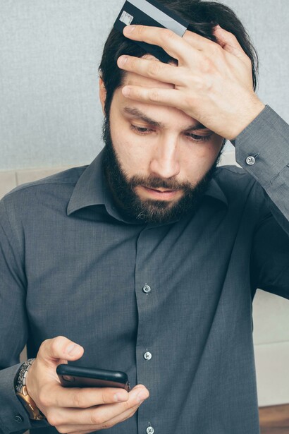 Pensare. Sembra proprio di sì. E questa rapidissima perdita è proprio da imputare alla dinamica che il web ha preso