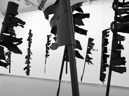 Rui Chafes, Acredito em tudo (I believe in everything), exhibition view. Courtesy of Galeria Filomena Soares