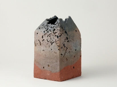 Passions and Patterns in Clay. Courtesy of Onishi Gallery 